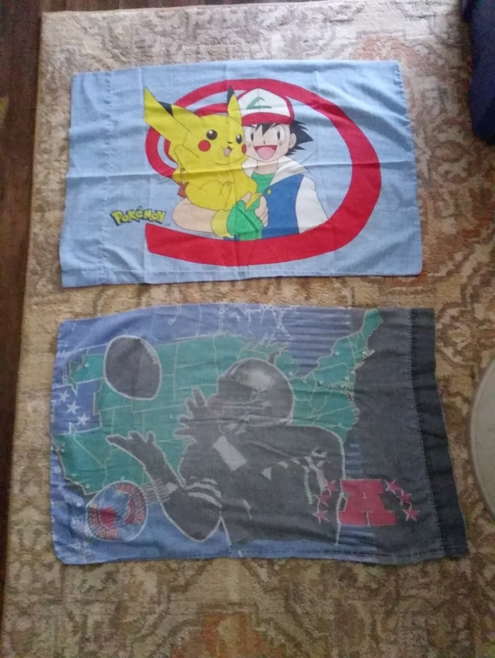 Lot Vintage 1998 Nintendo Pokemon Blue Pillow Case Pikachu Ash Squirtle NFL Foot
